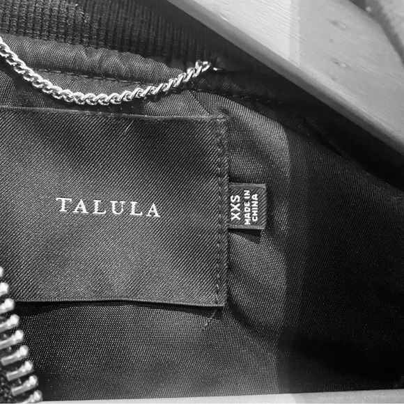 Aritzia Bomber jacket - Picture 2 of 4